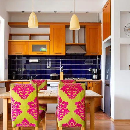 Apartment Ten * Varšava